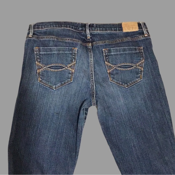 Abercrombie & Fitch Denim Blue Low-Rise Straight Leg Jeans, Stretch, Size 6 - Picture 6 of 9